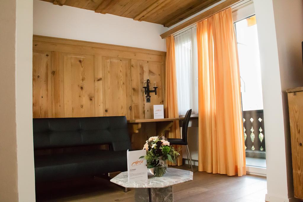 Hotel Restaurant Chesa Flims Luaran gambar